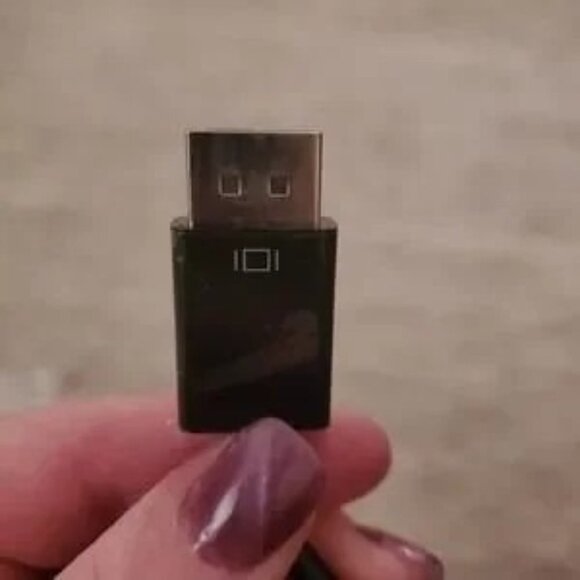 StarTech.com DP2VGA3 DisplayPort to VGA Adapter - Picture 8 of 9